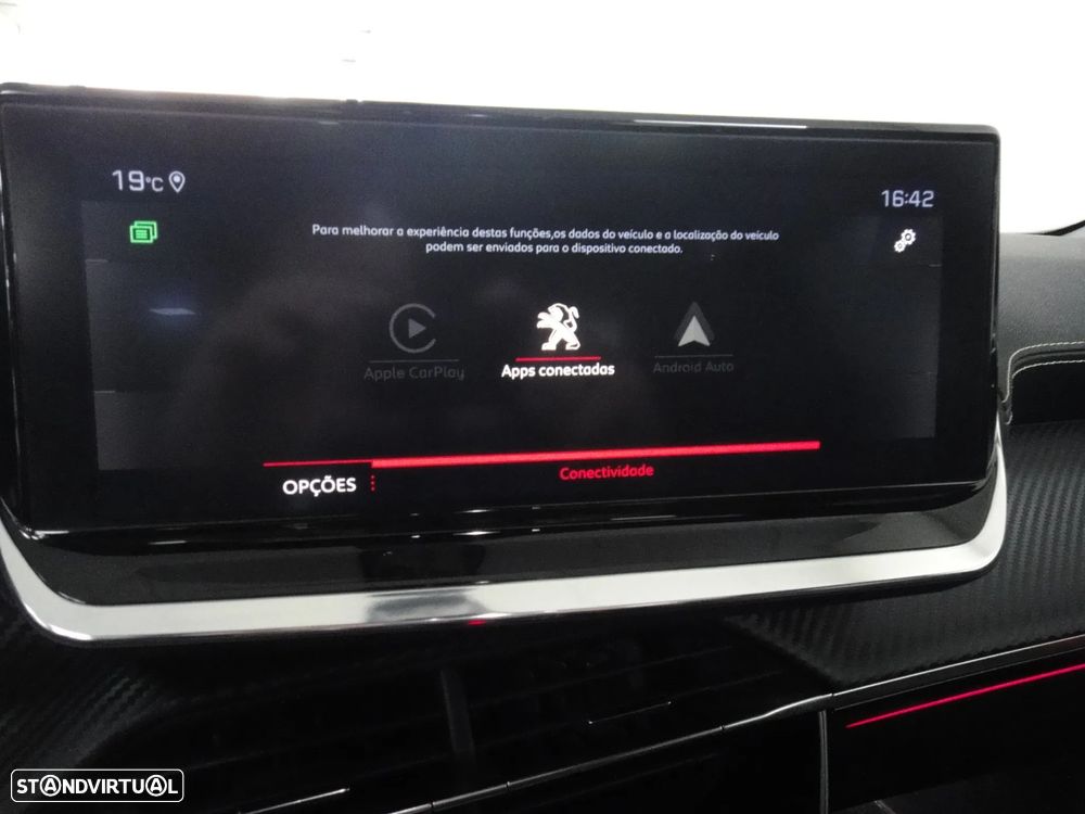 Peugeot 2008 1.2 PureTech GT Line EAT8 - 29