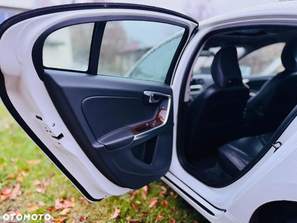 Volvo S60 2.5 T5 - 11