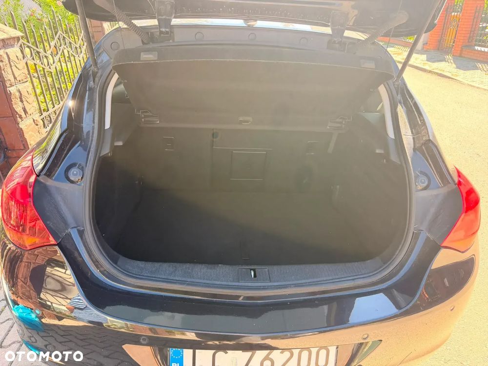 Opel Astra 1.6 T Sport - 2