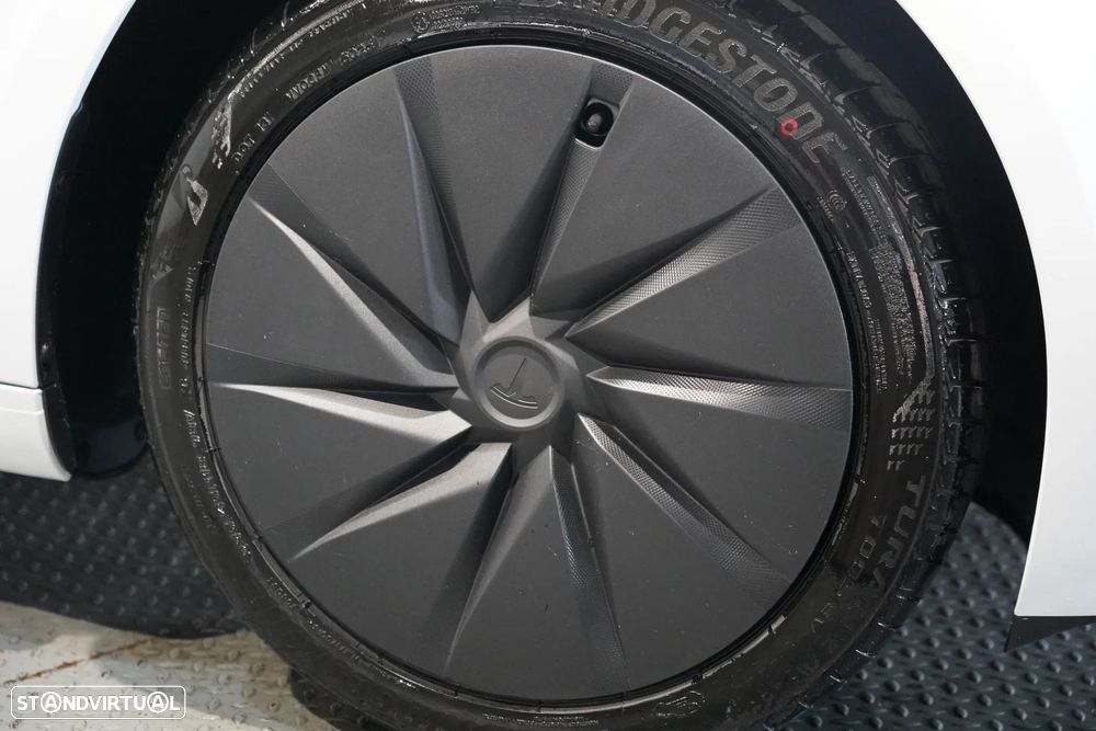 Tesla Model 3 - 11