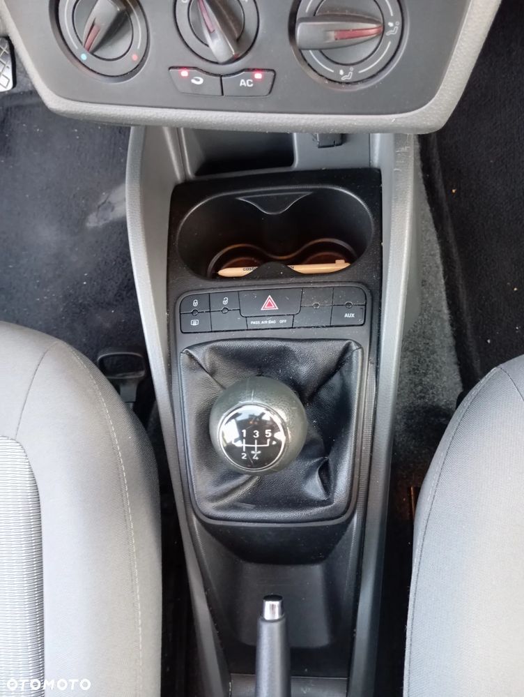 Seat Ibiza 1.2 TDI CR Style - 11
