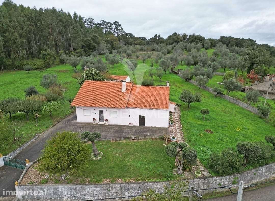 Moradia T3 Térrea | Lote de 1.500 m² | Vista Panorâmica | Garagem,... - Grande imagem: 4/36