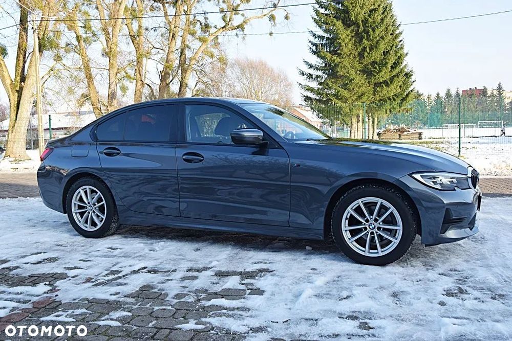 BMW Seria 3 318d Sport Line - 5