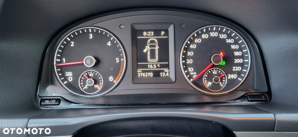 Volkswagen Touran - 18