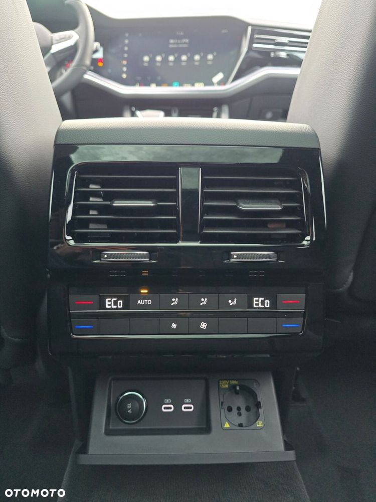 Volkswagen Touareg 3.0 V6 TDI SCR 4Mot R-Line - 18