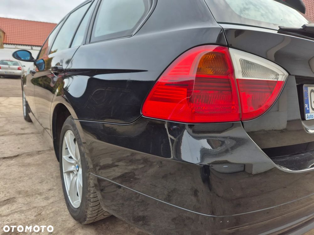 BMW Seria 3 318i - 6