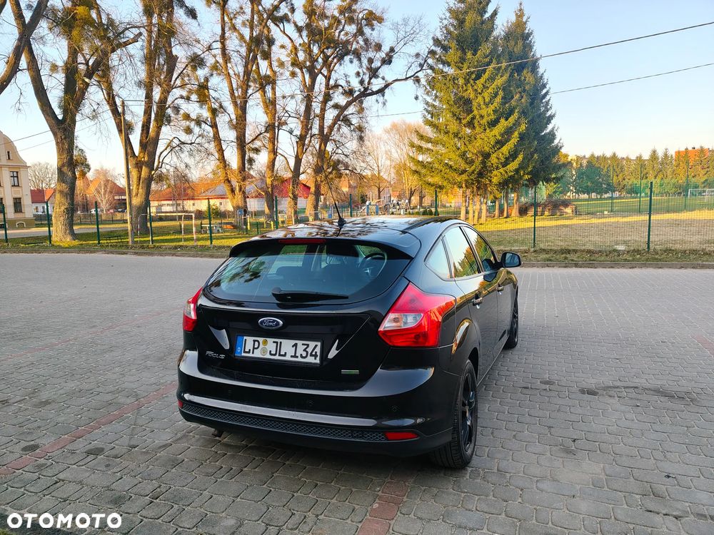 Ford Focus - 24