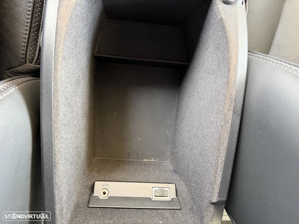 Volvo XC 70 2.0 D4 Summum Dynamic Geartronic - 33