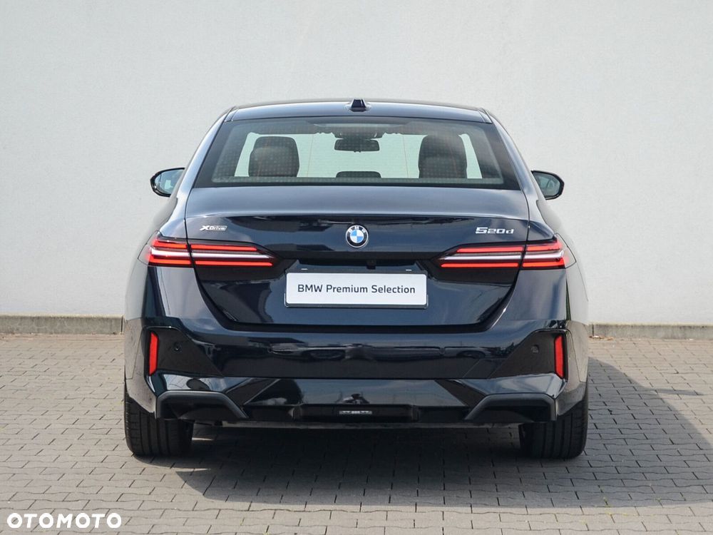 BMW Seria 5 - 11