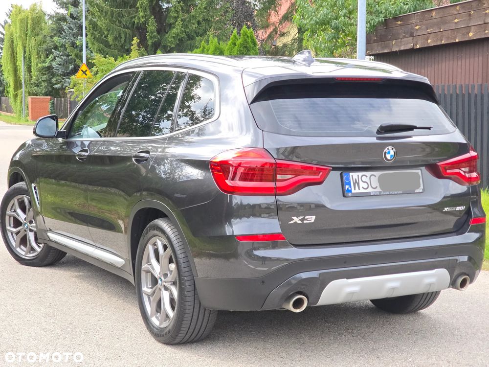 BMW X3 xDrive20i Luxury Line - 3