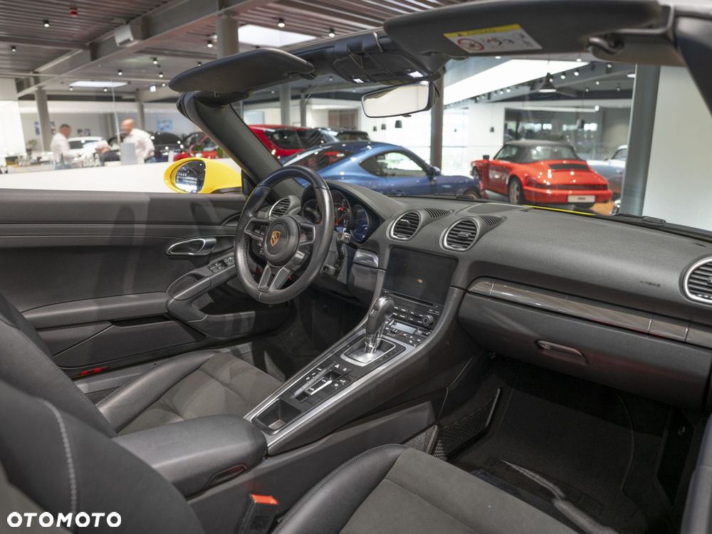 Porsche 718 Boxster - 18