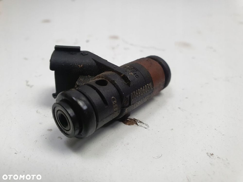 WTRYSKIWACZ Skoda Fabia I 1.4 16V _ wtrysk 036906031L - 6