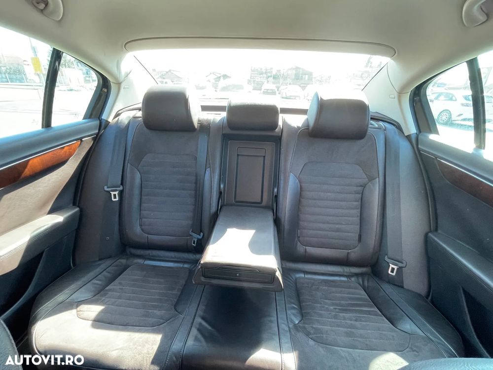 Volkswagen Passat 2.0 TDI BlueMotion Tehnology DSG Highline - 5