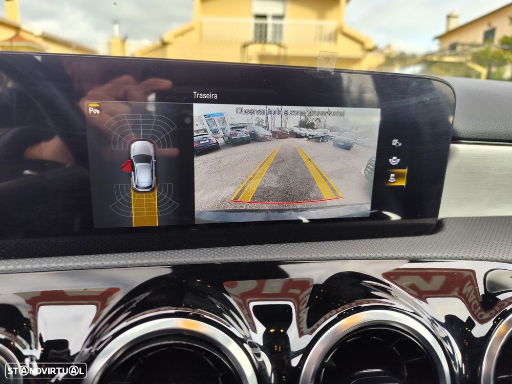 Mercedes-Benz A 250 e AMG Line - 23