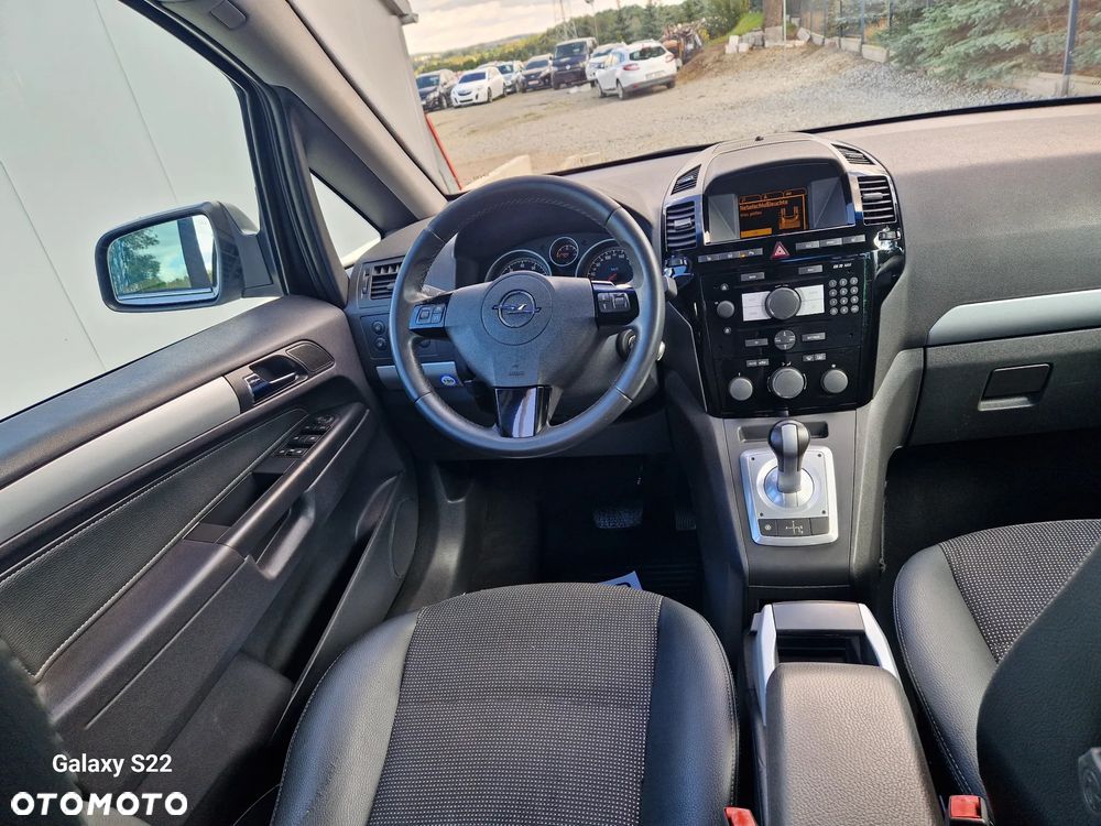 Opel Zafira 1.8 Cosmo EasyTronic - 14