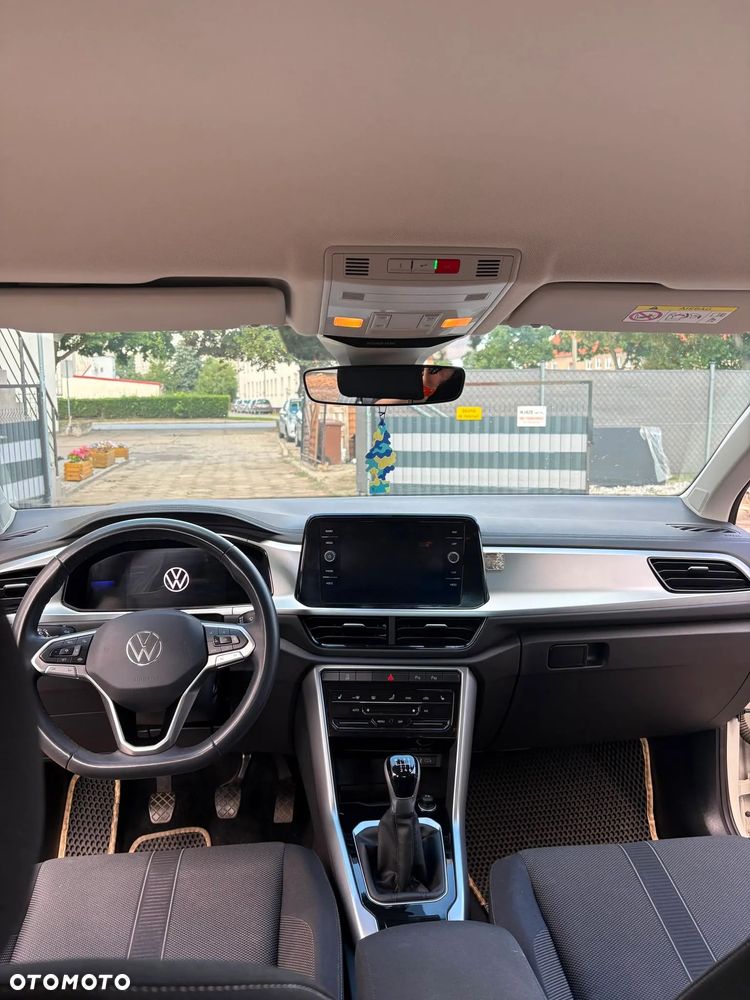 Volkswagen T-Roc - 16