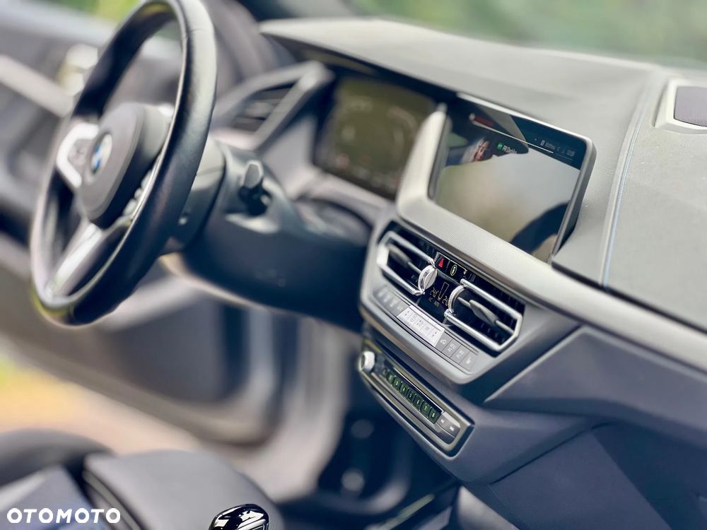 BMW Seria 1 118d M Sport - 30