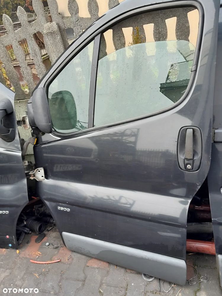 Drzwi lewe gołe Opel Vivaro 08r - 1