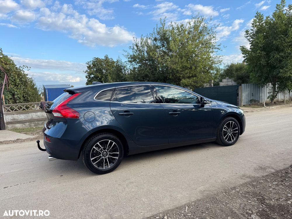Volvo V40 D2 Inscription - 4