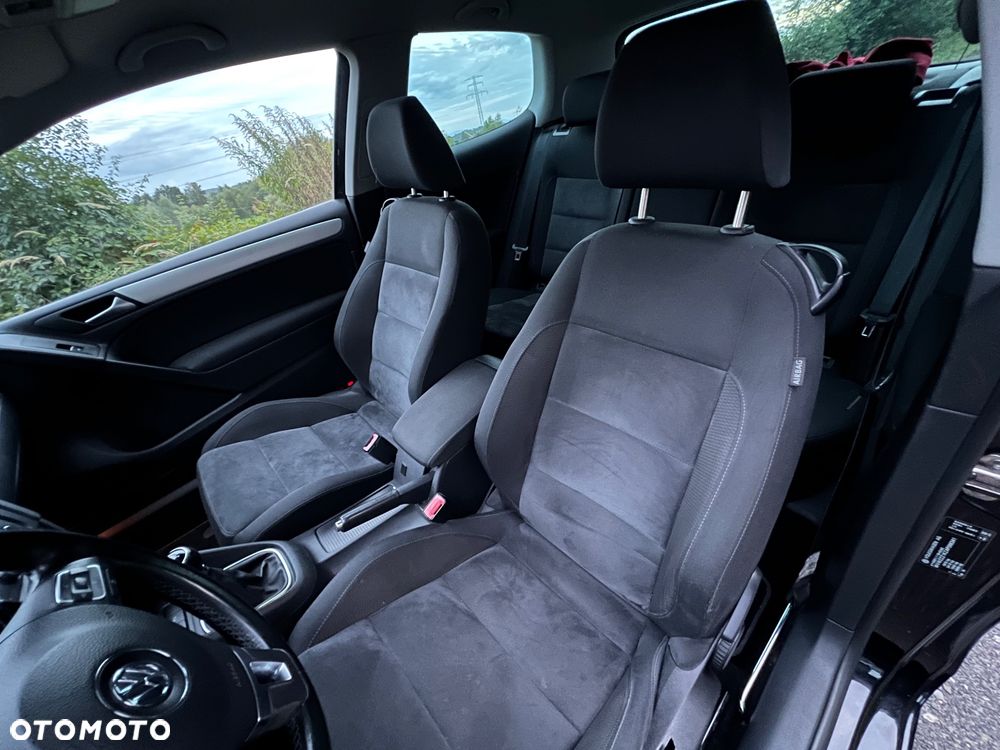 Volkswagen Golf 2.0 TDI DPF Highline - 9