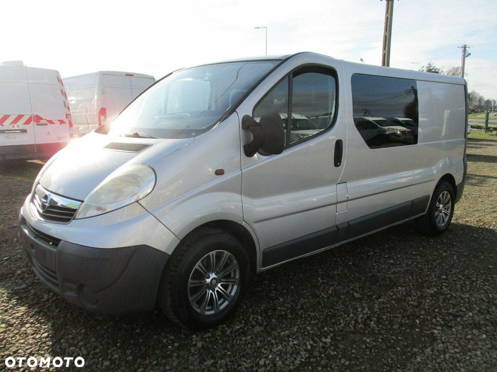 Opel Vivaro - 1