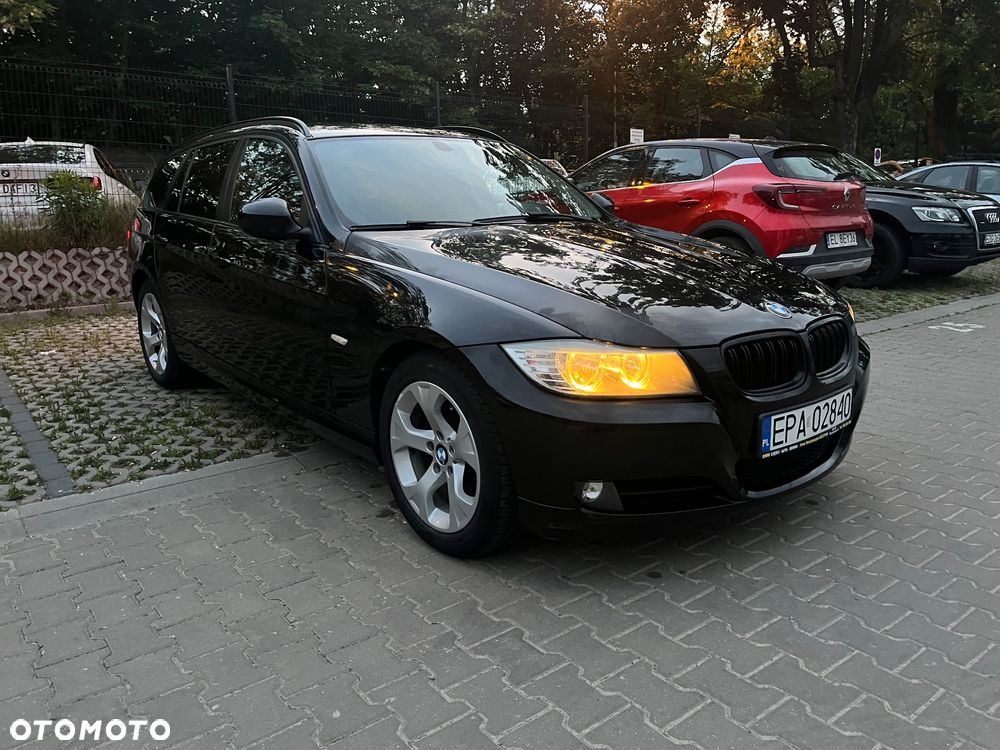 BMW Seria 3 318d - 15