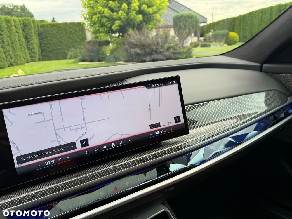 BMW Seria 7 M760e PHEV xDrive Individual Edition sport - 33