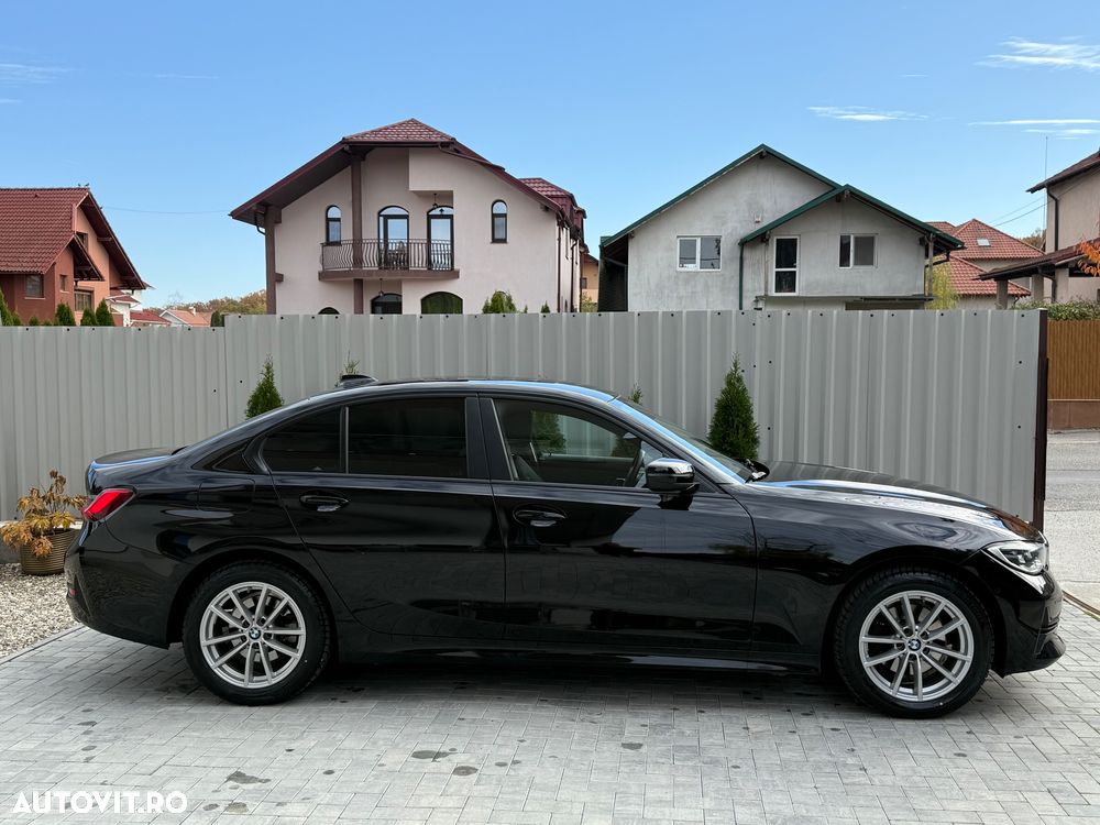 BMW Seria 3 320d xDrive AT MHEV - 12