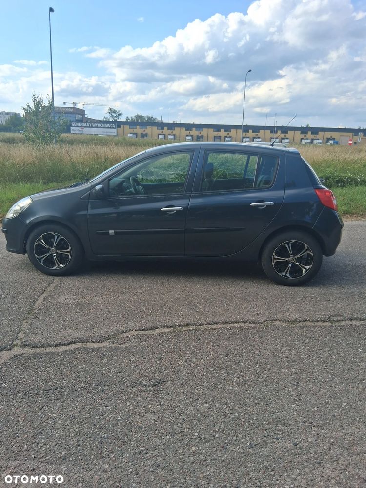 Renault Clio 1.5 dCi Alize - 5