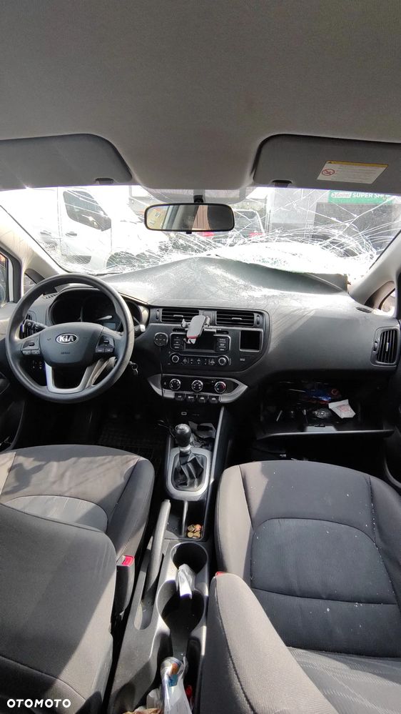 Kia Rio 1.2 M - 6