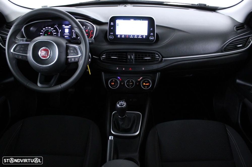 Fiat Tipo Station Wagon 1.3 M-Jet Lounge - 18