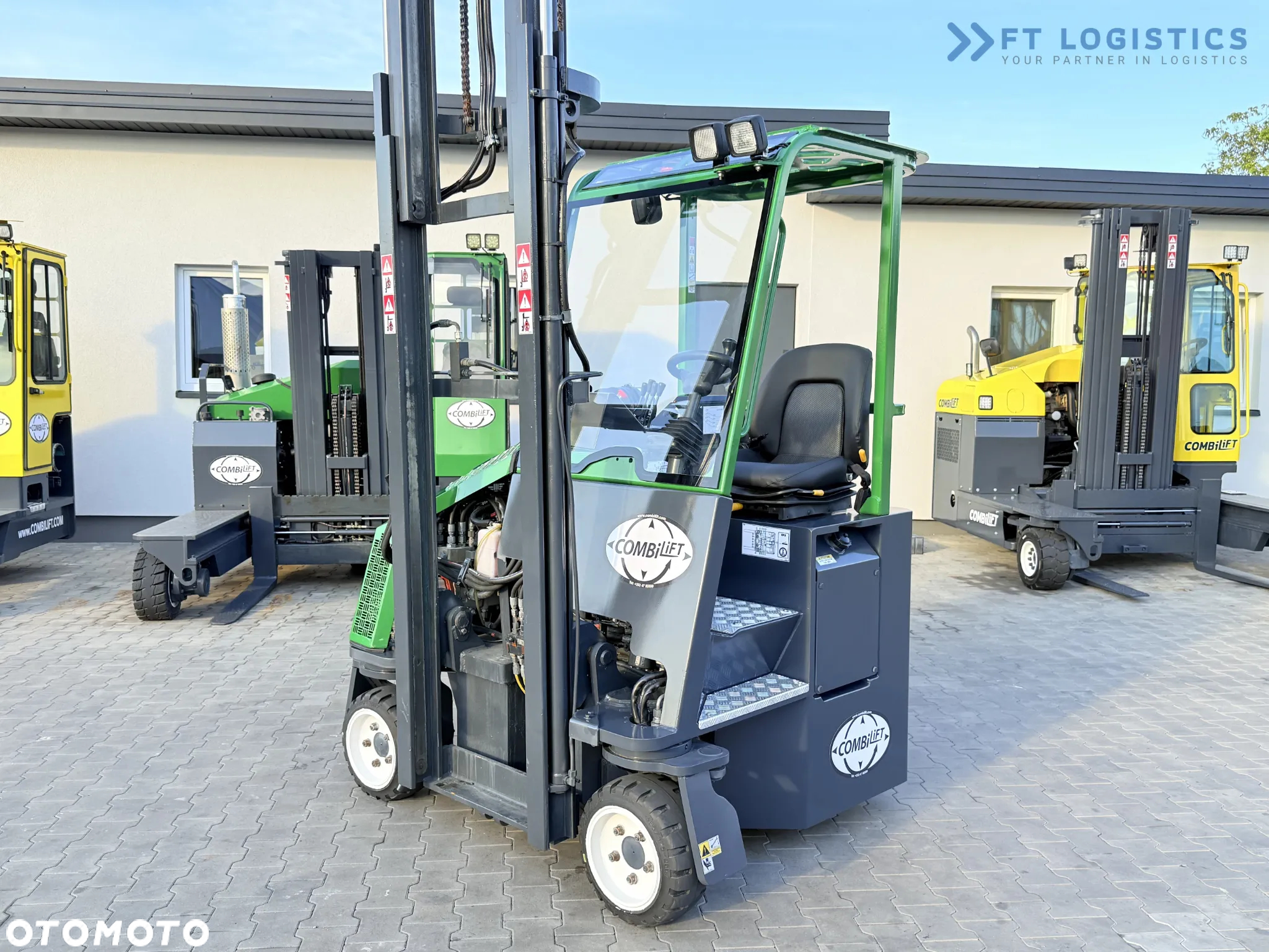 Combilift C2500CB / TRIPLEX / 5500MM / WOLNY SKOK / DIESEL / JEDYNIE 3768MTH / POZYCJONER / PRZESUW BOCZNY / NOWE OPONY / JAK NOWY / Szeroka oferta wózków czterokierunkowych i bocznych, dopasowanych do różnorodnych potrzeb i zastosowań. - 27