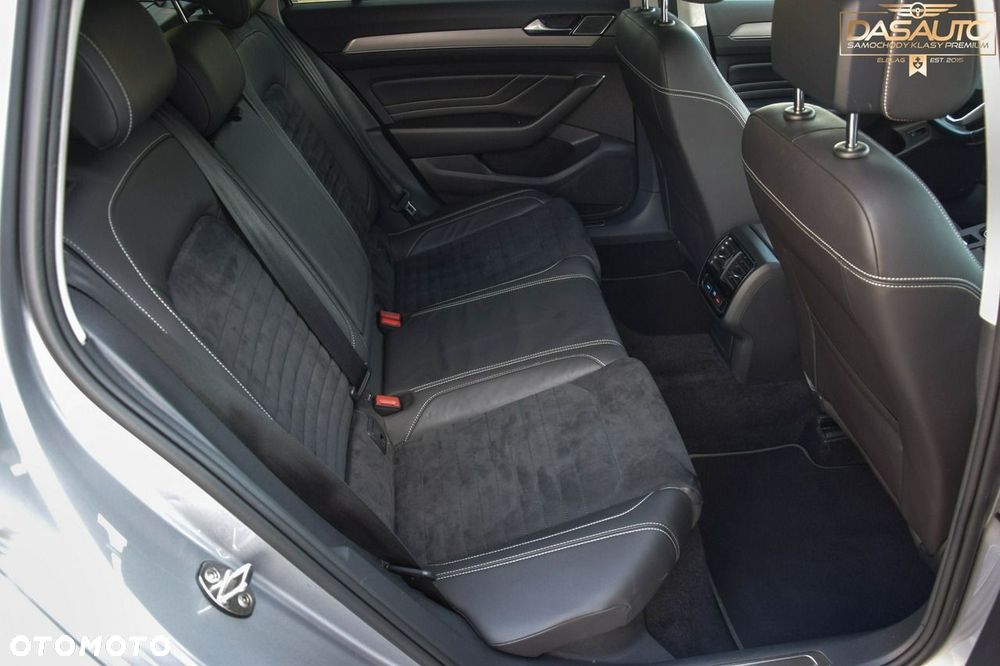 Volkswagen Passat - 34