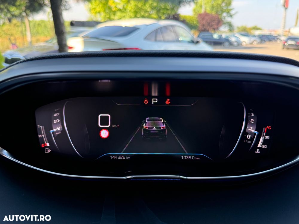 Peugeot 3008 PureTech 130 Stop & Start GPF EAT8 Allure - 22