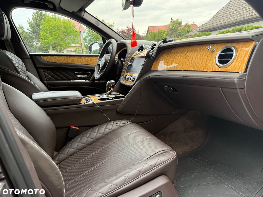 Bentley Bentayga - 16