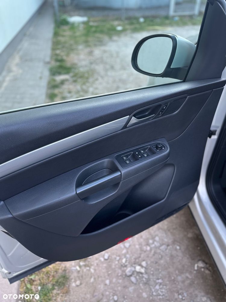 Volkswagen Sharan 2.0 TDI 4Motion BlueMotion Technology Highline - 18