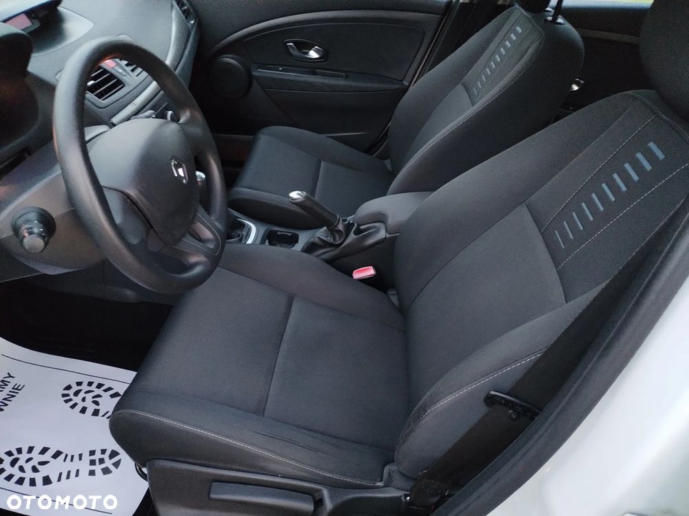 Renault Megane - 25