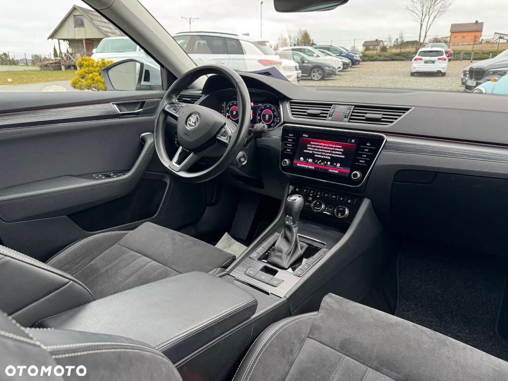 Skoda Superb 2.0 TDI DSG Ambition - 16