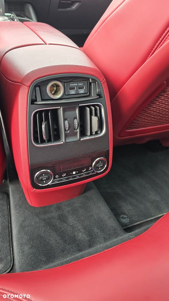 Maserati Levante S Q4 GranSport - 20