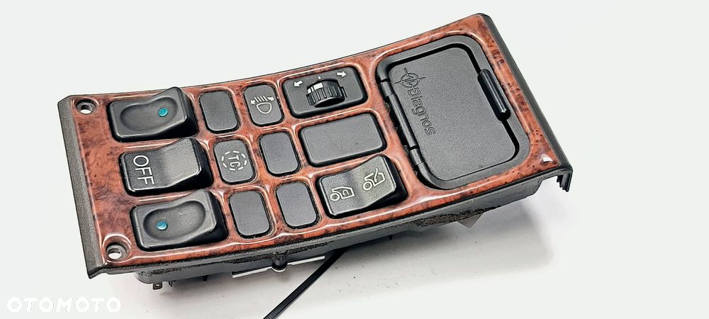 PRZYCISK SCANIA R 124 1110904 - 1