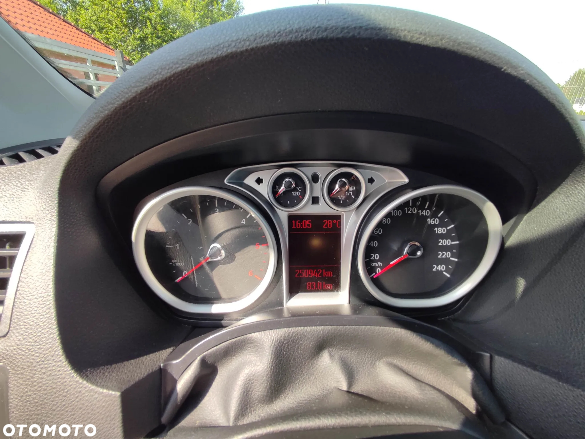 Ford Kuga 2.0 TDCi 4x4 Titanium - 10