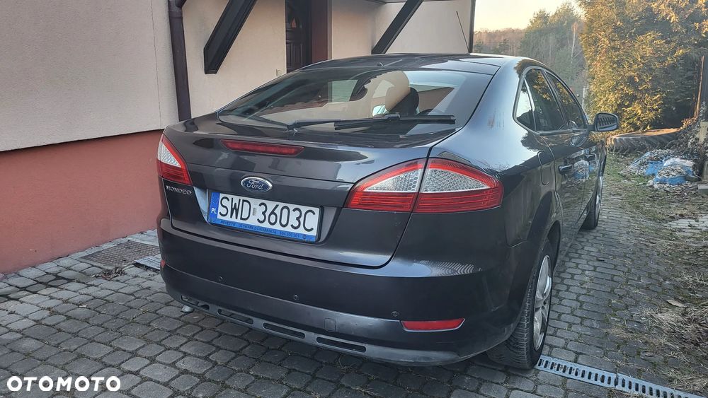 Ford Mondeo 2.0 Titanium - 25