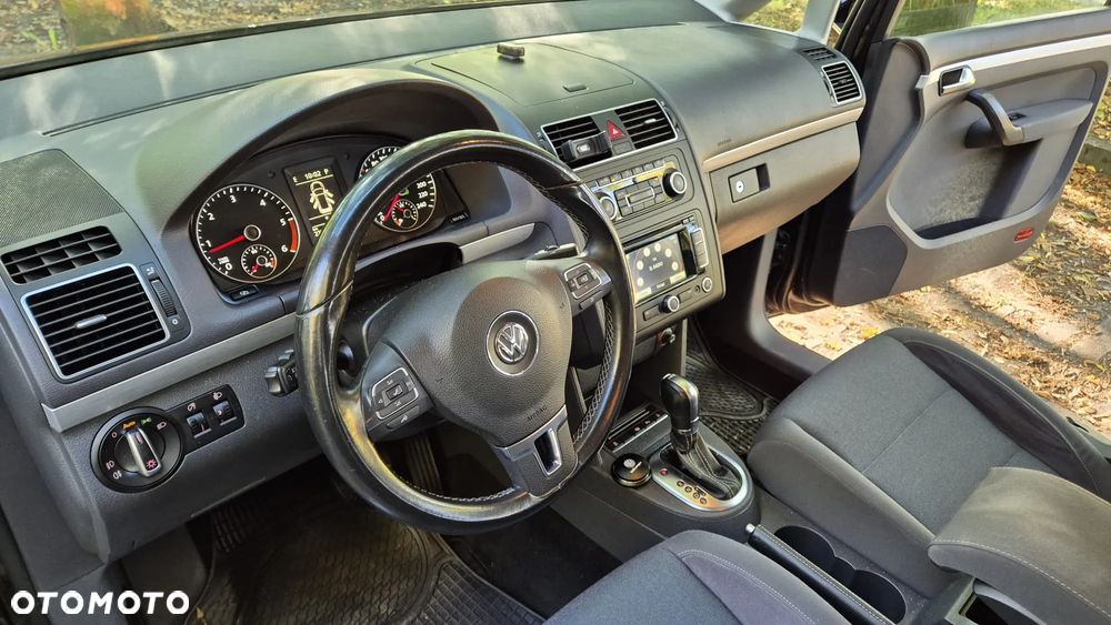 Volkswagen Touran 1.6 TDI DPF Comfortline DSG - 20