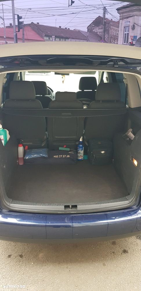 Volkswagen Touran 1.9TDI Basis - 7