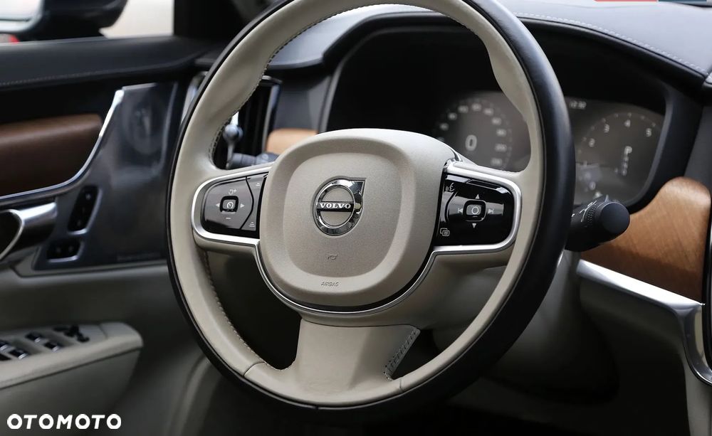 Volvo S90 T5 Inscription - 17