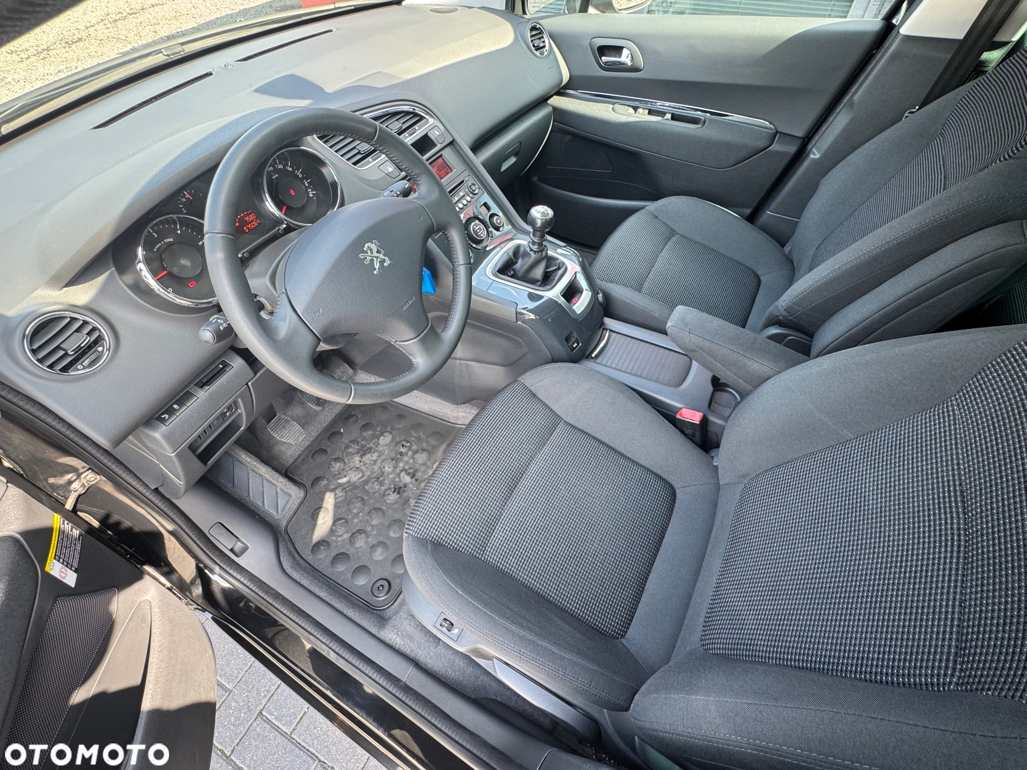Peugeot 5008 - 12