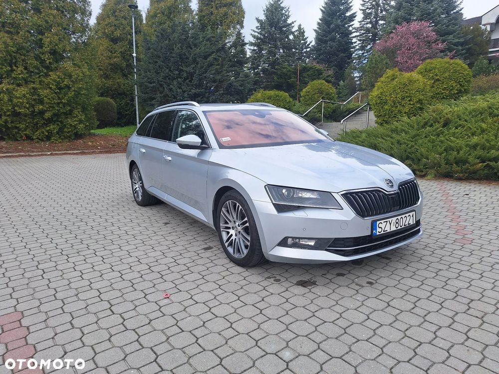 Skoda Superb 2.0 TDI DSG Ambition - 1