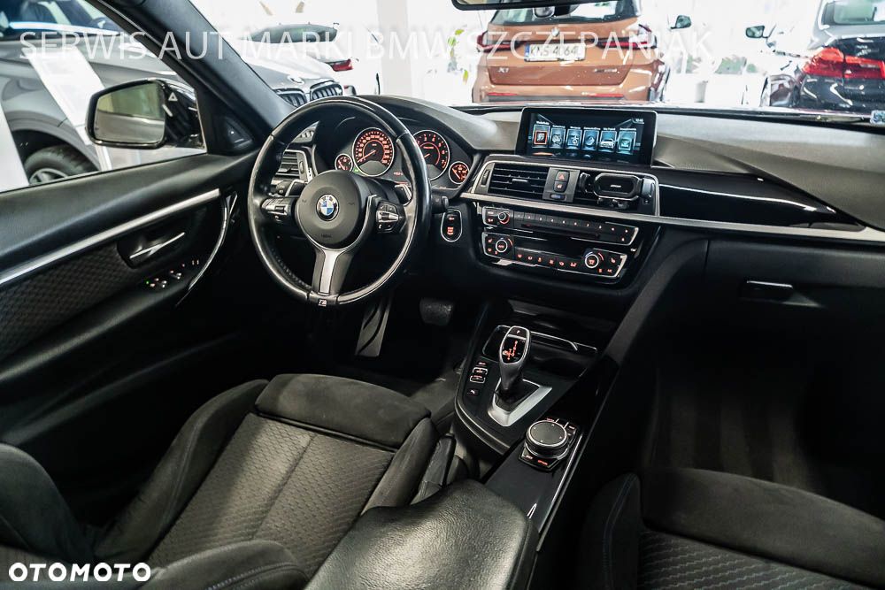 BMW Seria 3 330i M Sport - 25