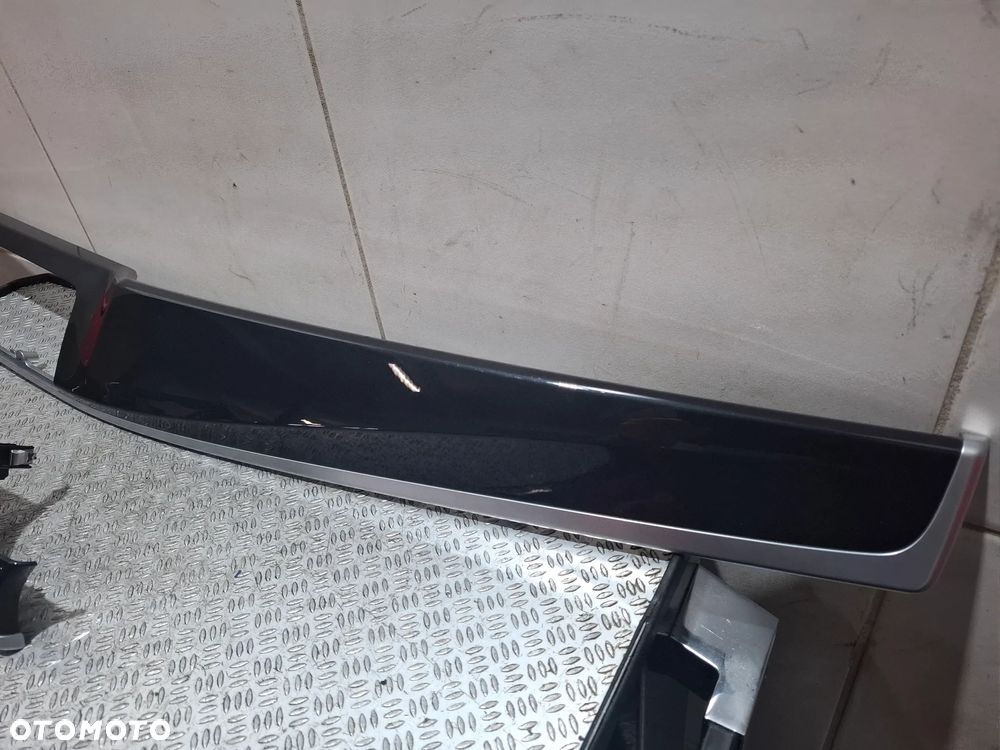Listwy osłony dekory deski rozdzielczej BMW F10 rok 2012 nr 9166644 i nr 9166649 - 4