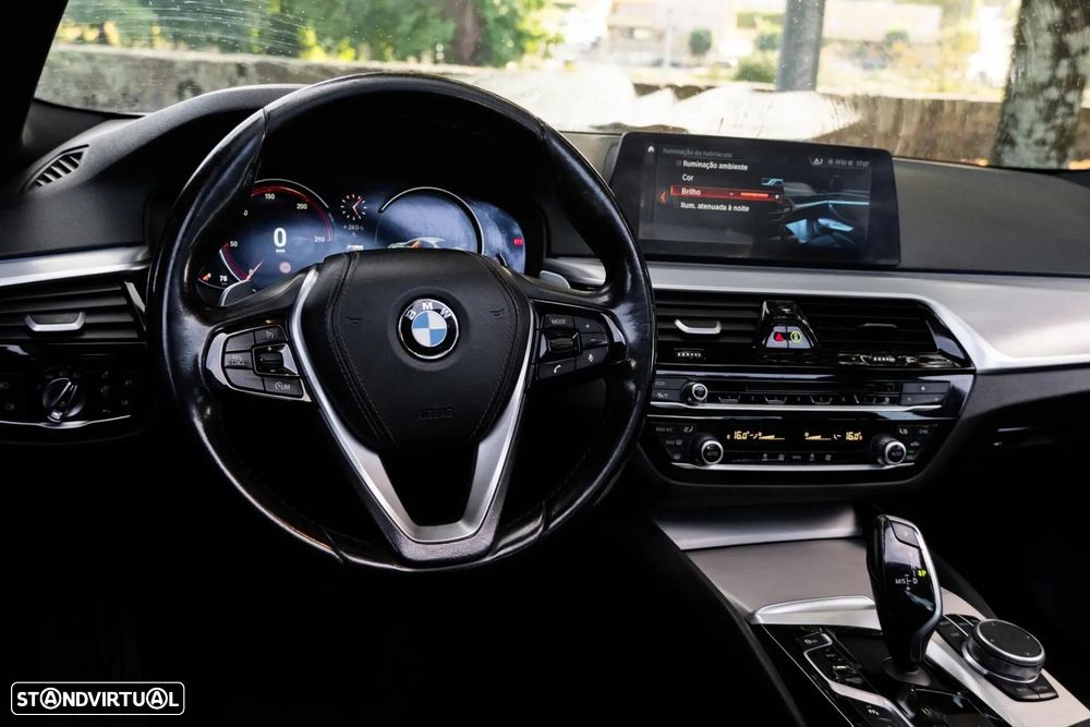 BMW 520 d ED Line Luxury - 8